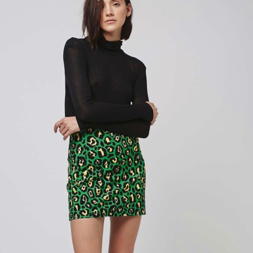 🌺TOPSHOP🌺 Rio Leopard Print Mini Skirt